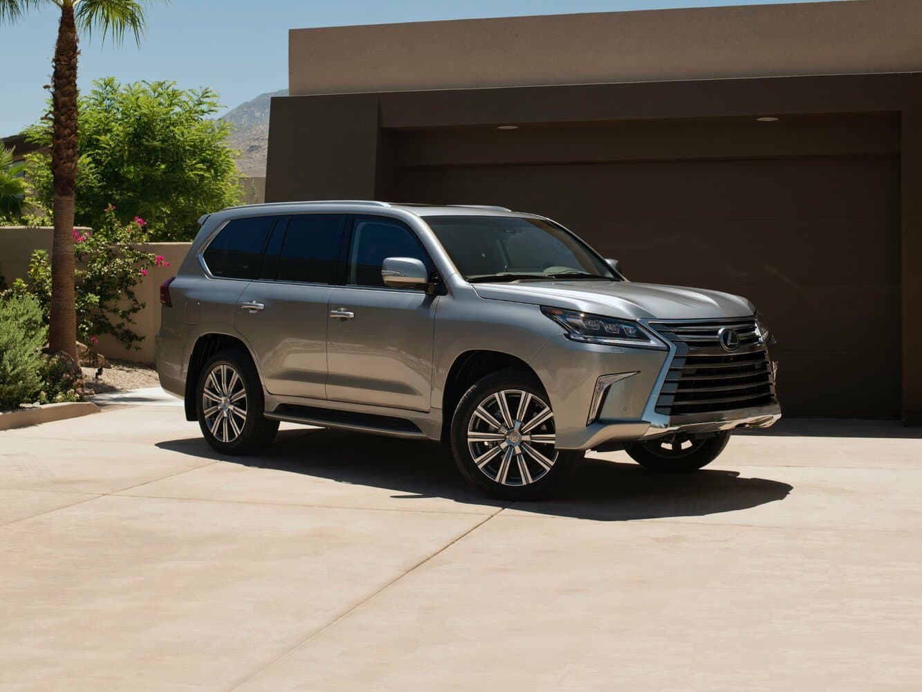 Lexus LX III Рестайлинг 2 Внедорожник 5 дв.