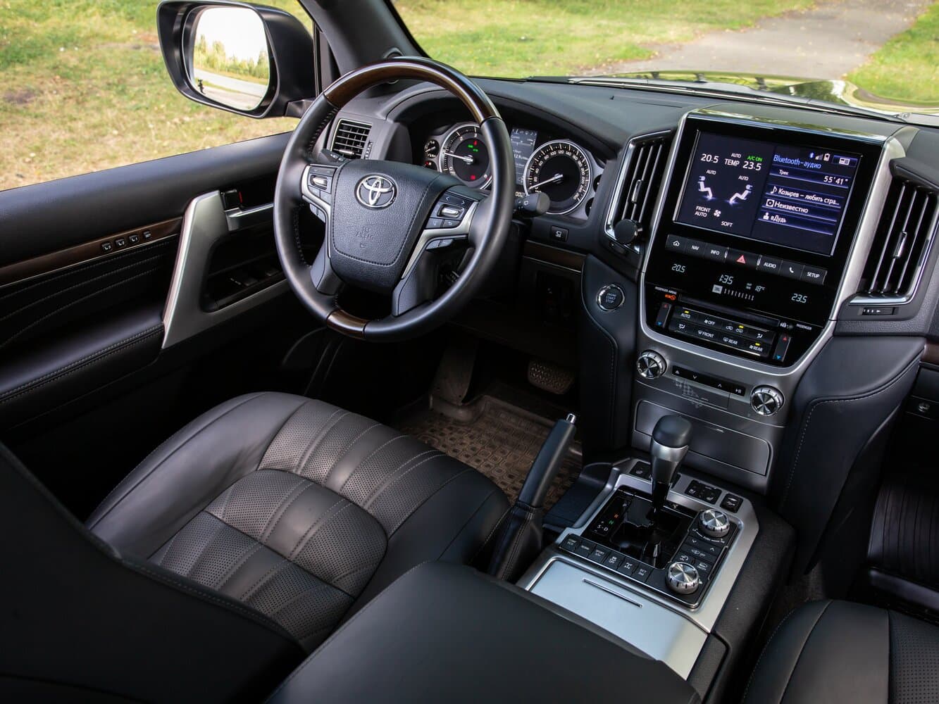 Toyota Land Cruiser 200 Series Рестайлинг 2 Внедорожник 5 дв., фото 27