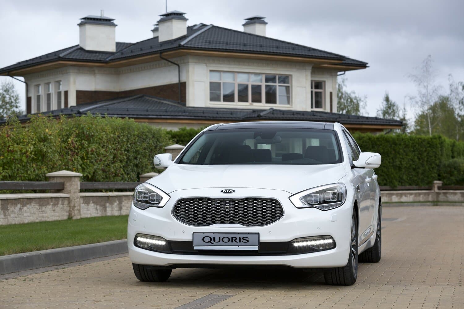 Kia Quoris I Ресталинг 2 Седан, фото 3