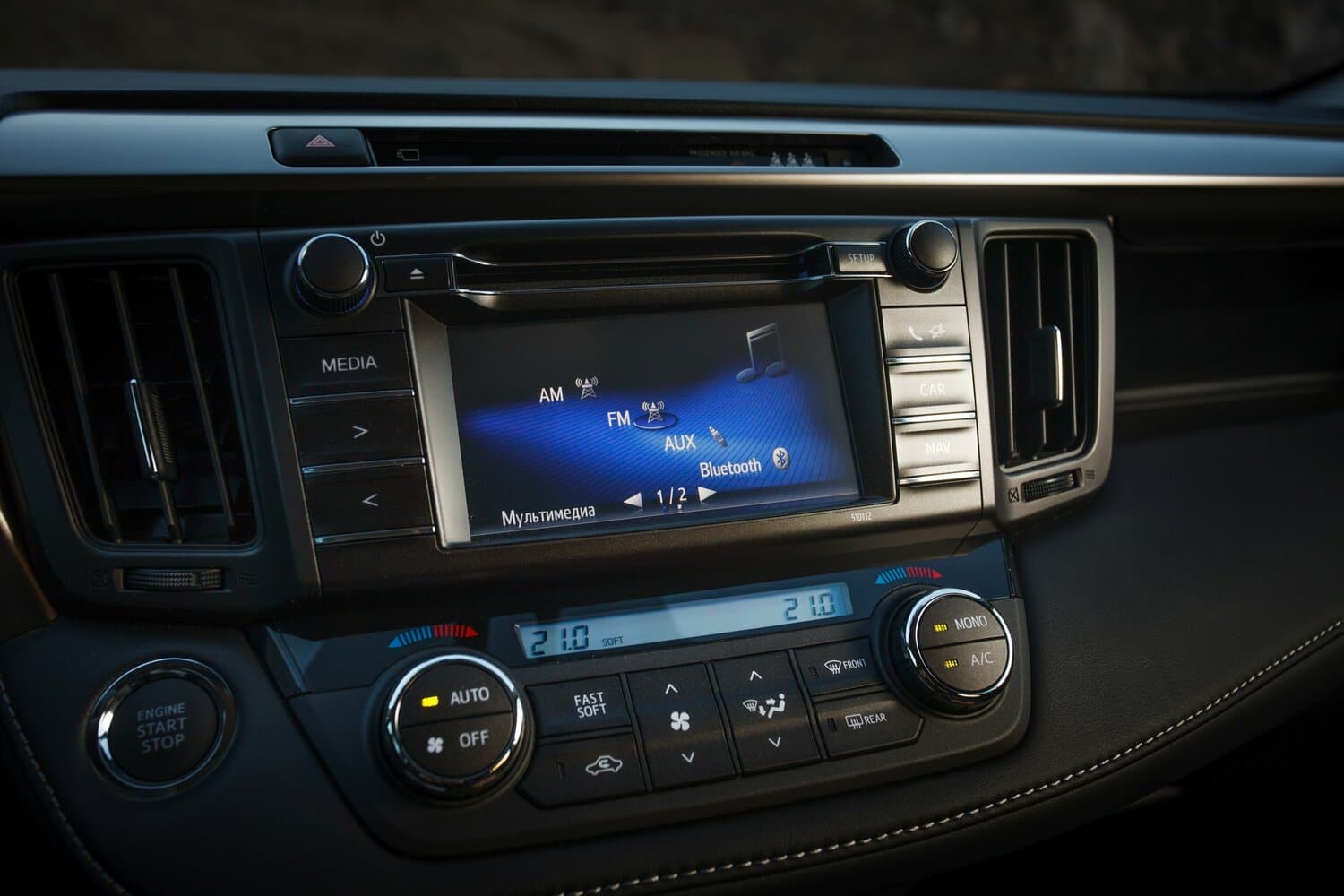 Toyota RAV4 IV (XA40) Рестайлинг Внедорожник 5 дв., фото 19