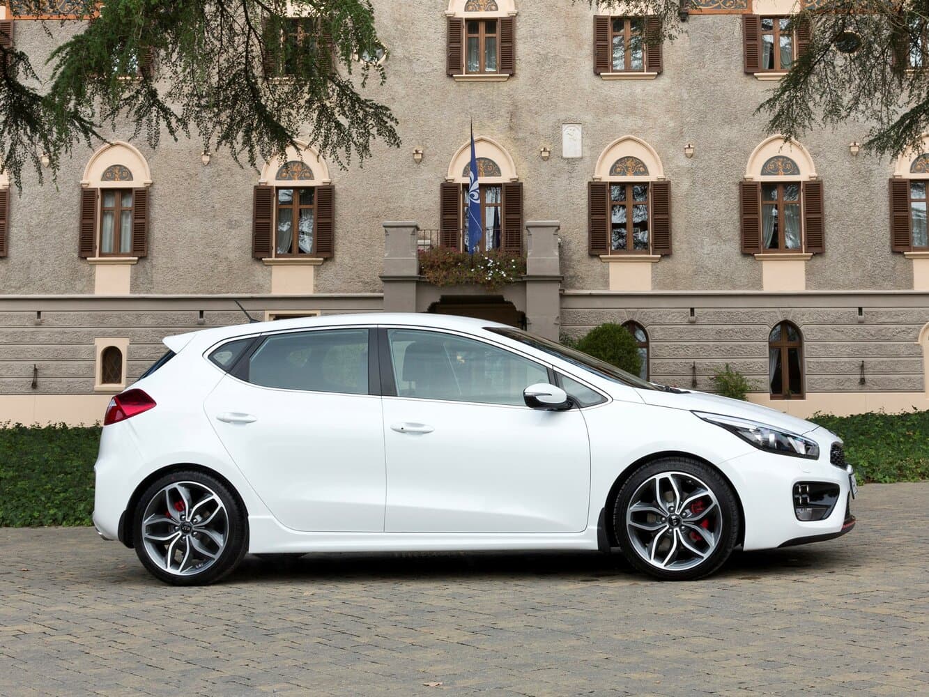 Kia Ceed GT I Рестайлинг Хэтчбек 5 дв., фото 2