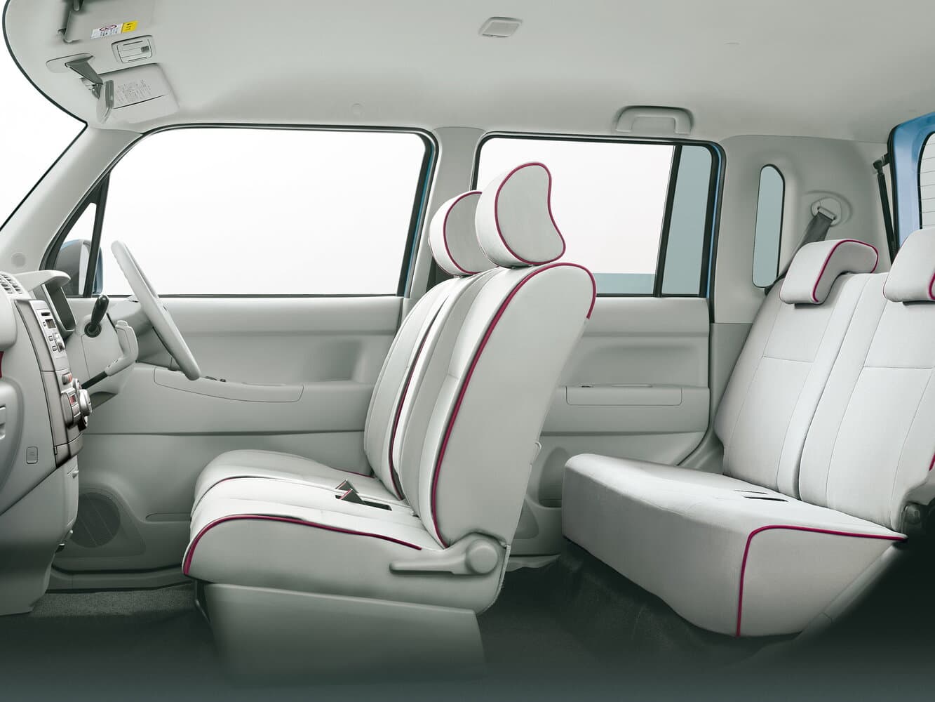 Toyota Pixis Space  Микровэн, фото 5