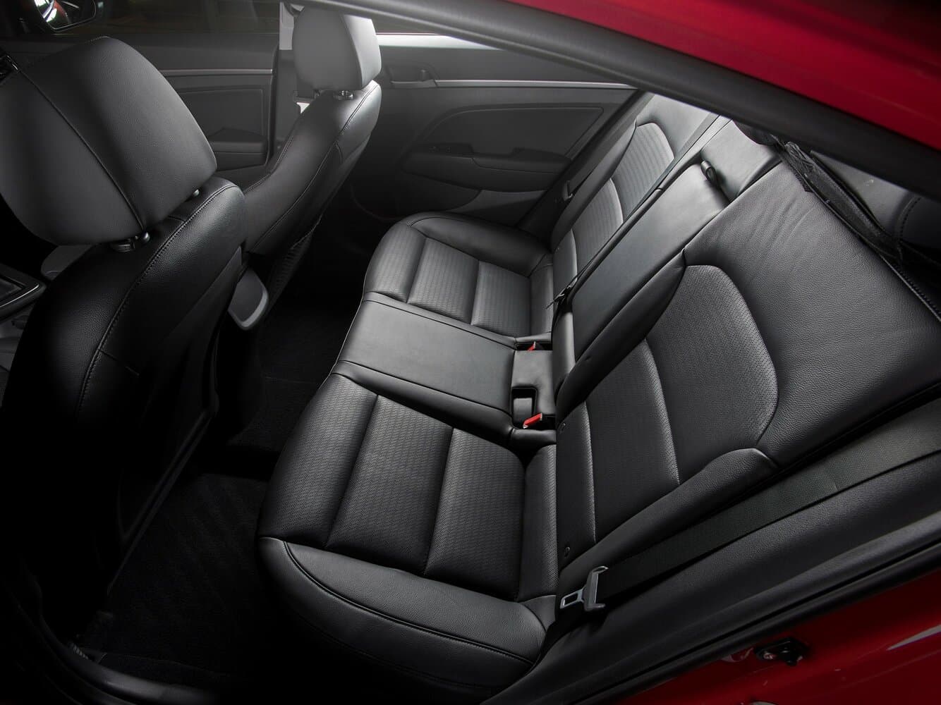 Hyundai Avante VI Седан, фото 8