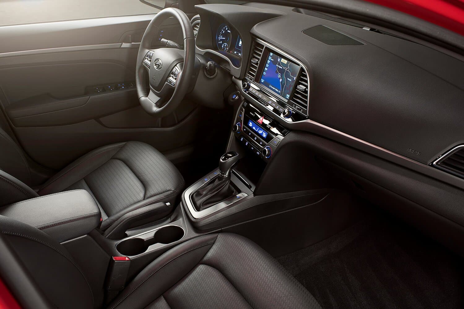 Hyundai Avante VI Седан, фото 5