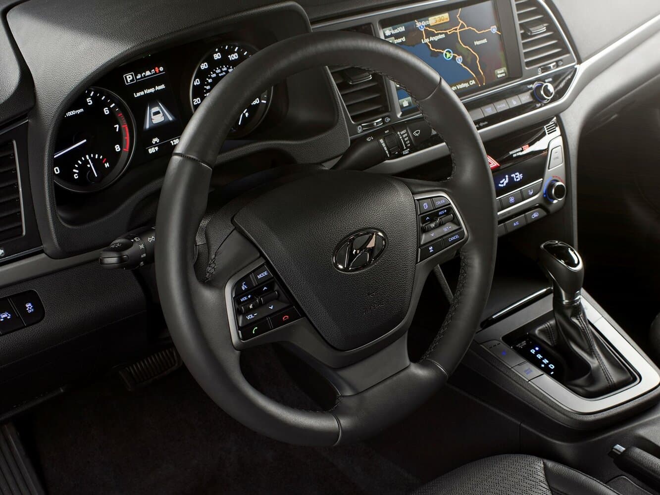 Hyundai Avante VI Седан, фото 7