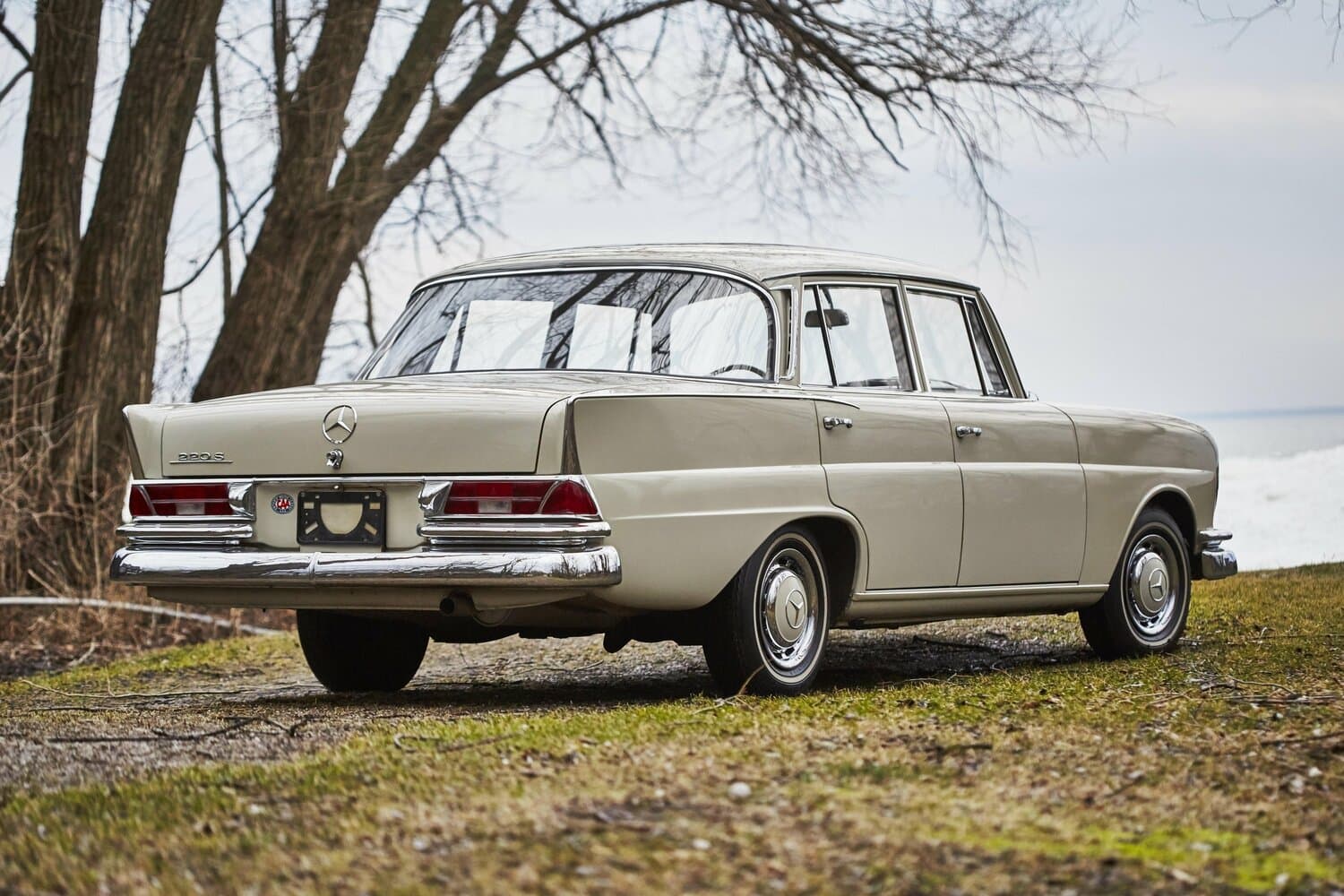 Mercedes-Benz W111  Седан, фото 5