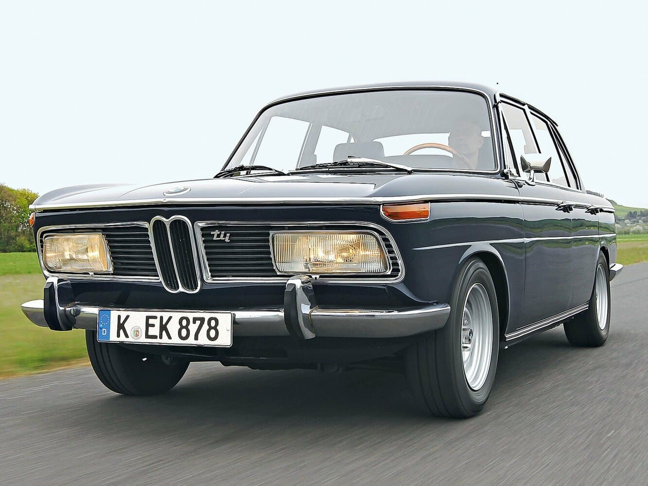 BMW New Class 2000