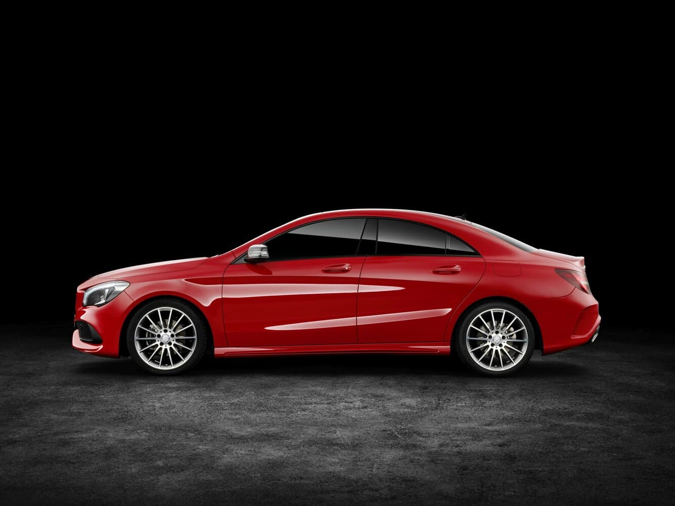 Mercedes-Benz CLA I (C117, X117) Рестайлинг Седан, фото 2
