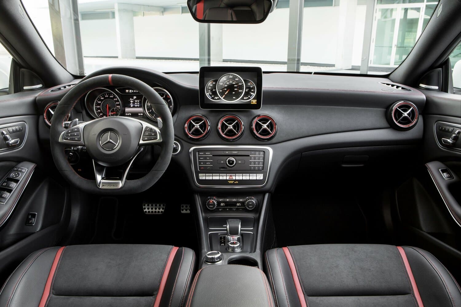 Mercedes-Benz CLA AMG I (C117, X117) Рестайлинг Седан, фото 6