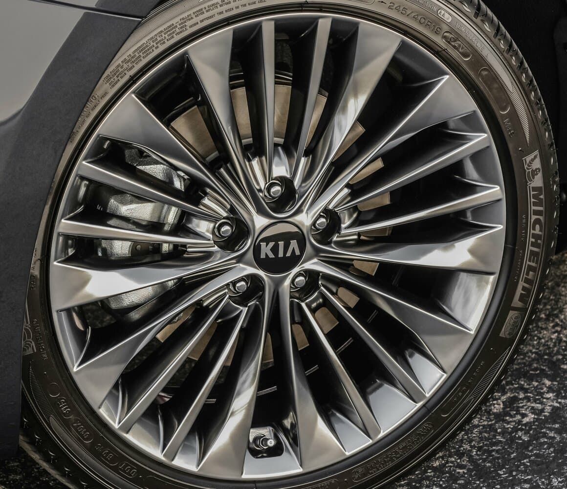 Kia Cadenza II Седан, фото 17