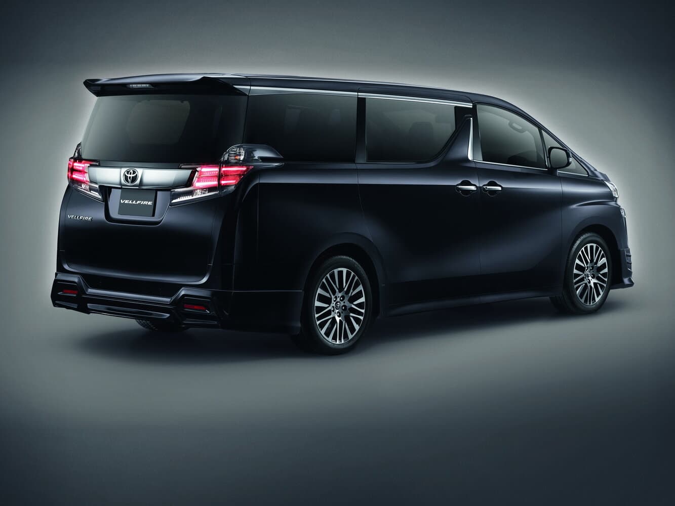 Toyota Vellfire II Минивэн, фото 3