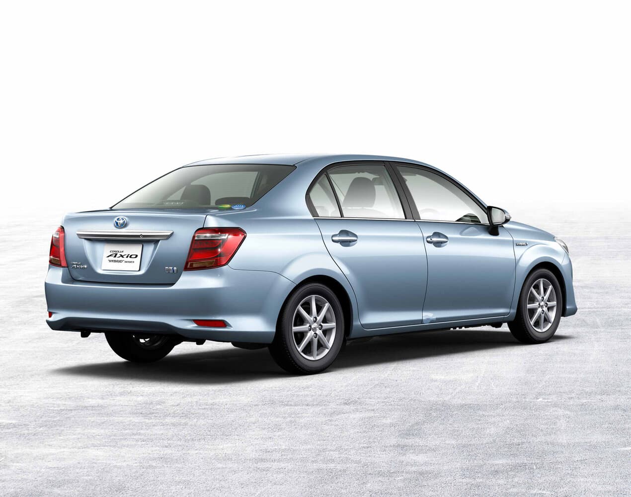 Toyota Corolla XI (E160, E170, E180) Рестайлинг 1 Седан Axio, фото 2