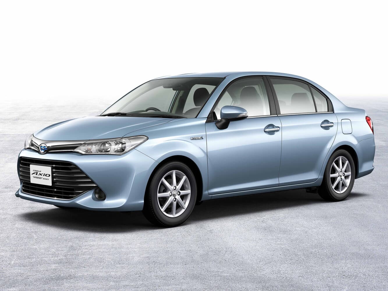 Toyota Corolla XI (E160, E170, E180) Рестайлинг 1 Седан Axio