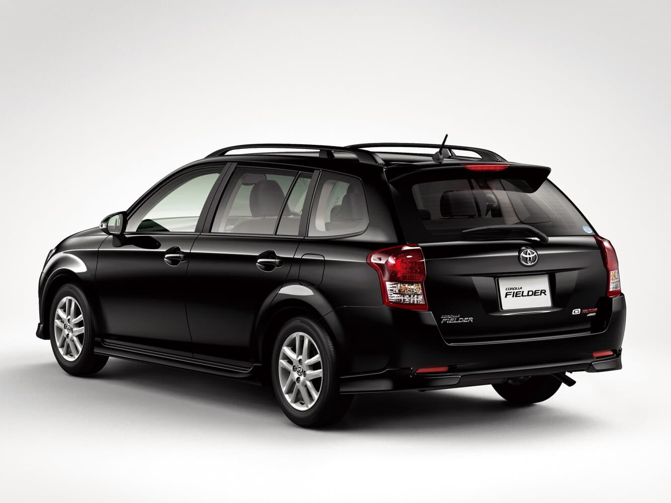 Toyota Corolla XI (E160, E170, E180) Универсал 5 дв. Fielder, фото 3