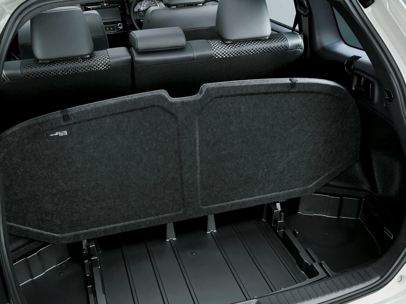 Toyota Corolla XI (E160, E170, E180) Универсал 5 дв. Fielder, фото 7