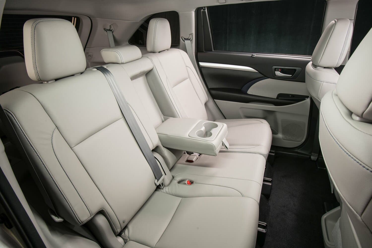 Toyota Highlander III (U50) Рестайлинг Внедорожник 5 дв., фото 9