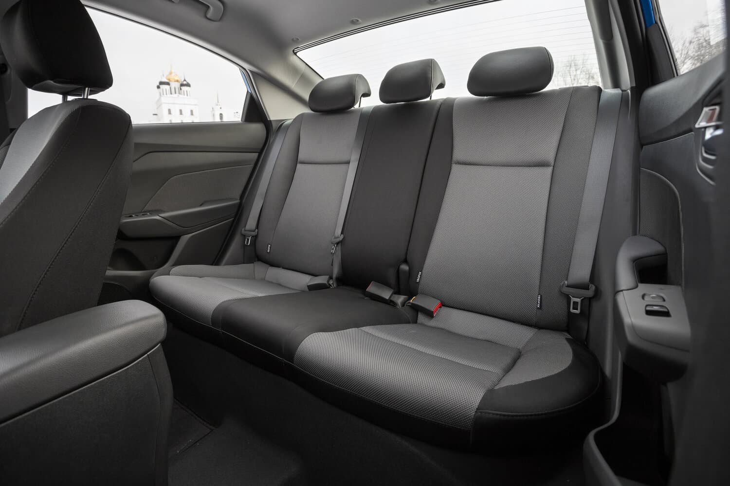 Hyundai Solaris II Седан, фото 15