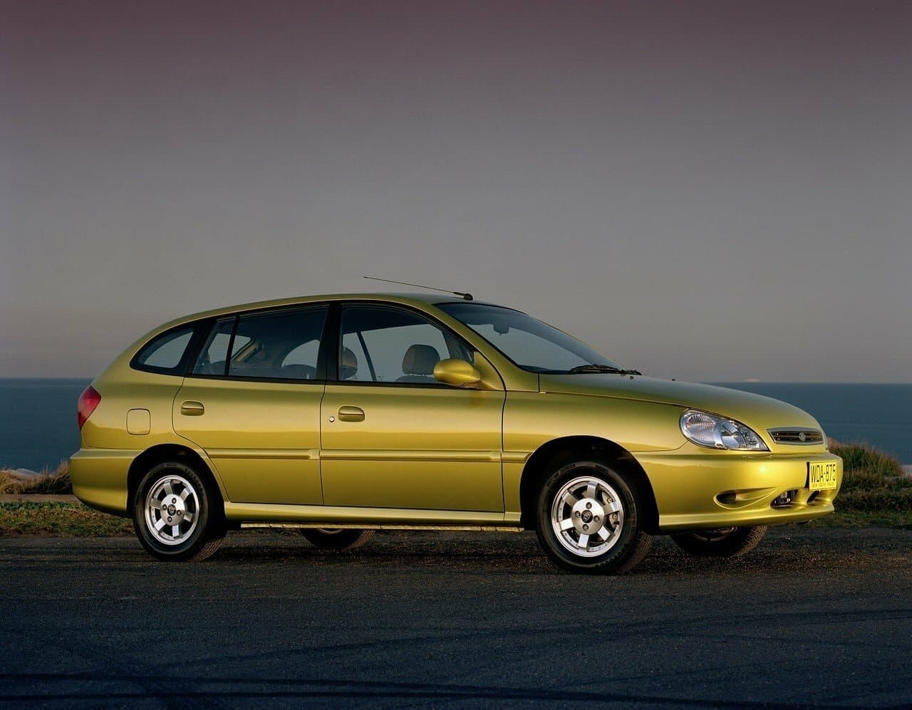 Kia Rio I Универсал 5 дв., фото 2