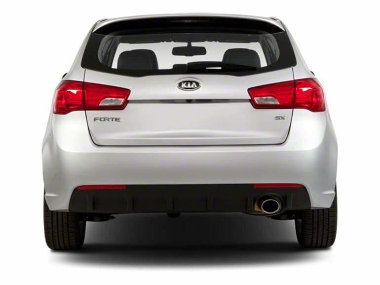 Kia Cerato II Хэтчбек 5 дв., фото 4
