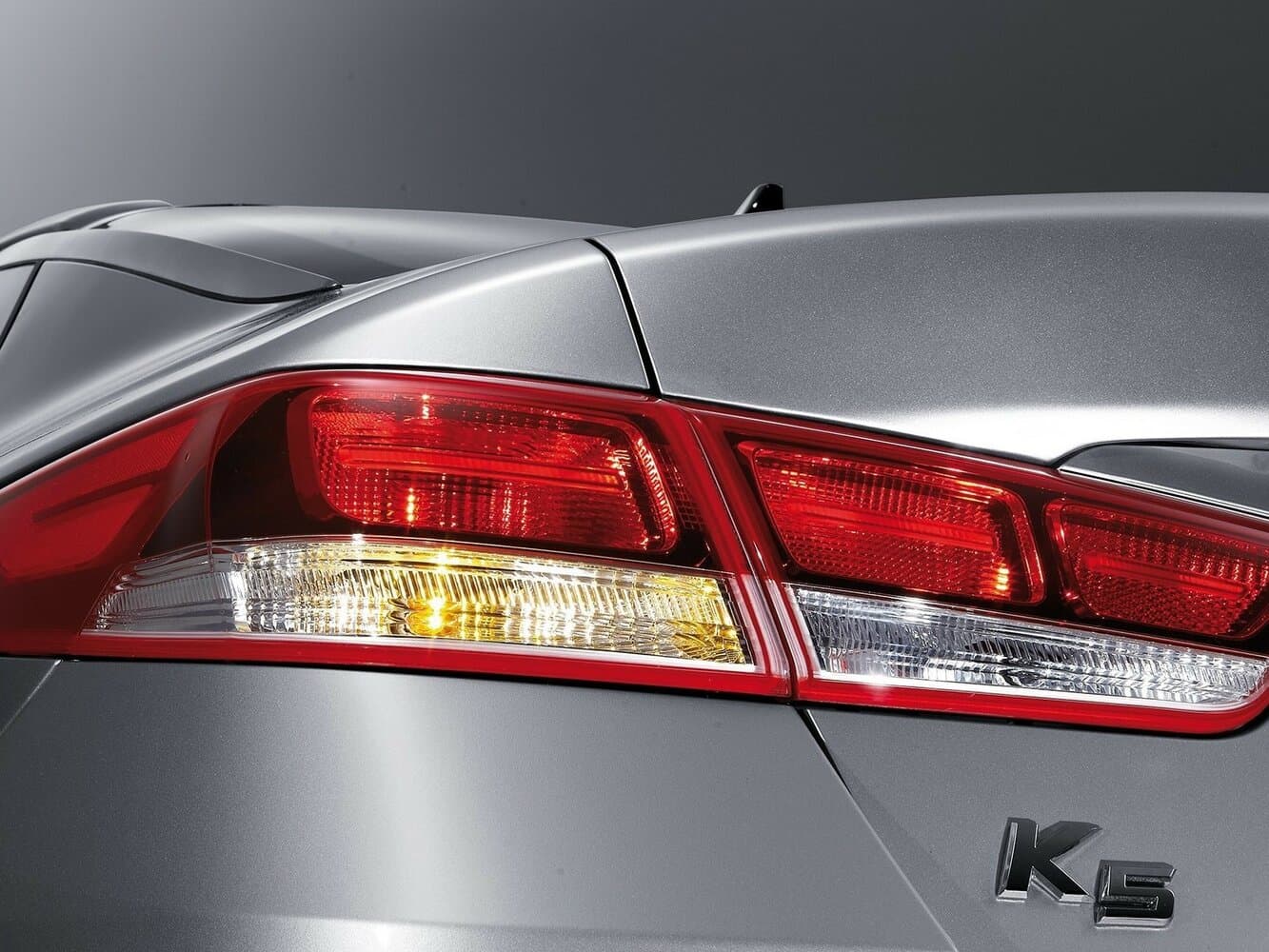 Kia K5 II Седан, фото 9