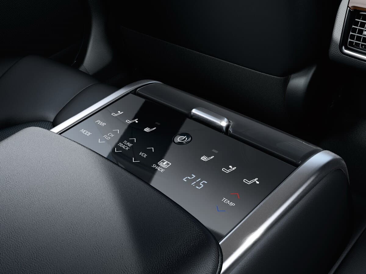 Toyota Camry VIII (XV70) Седан, фото 11