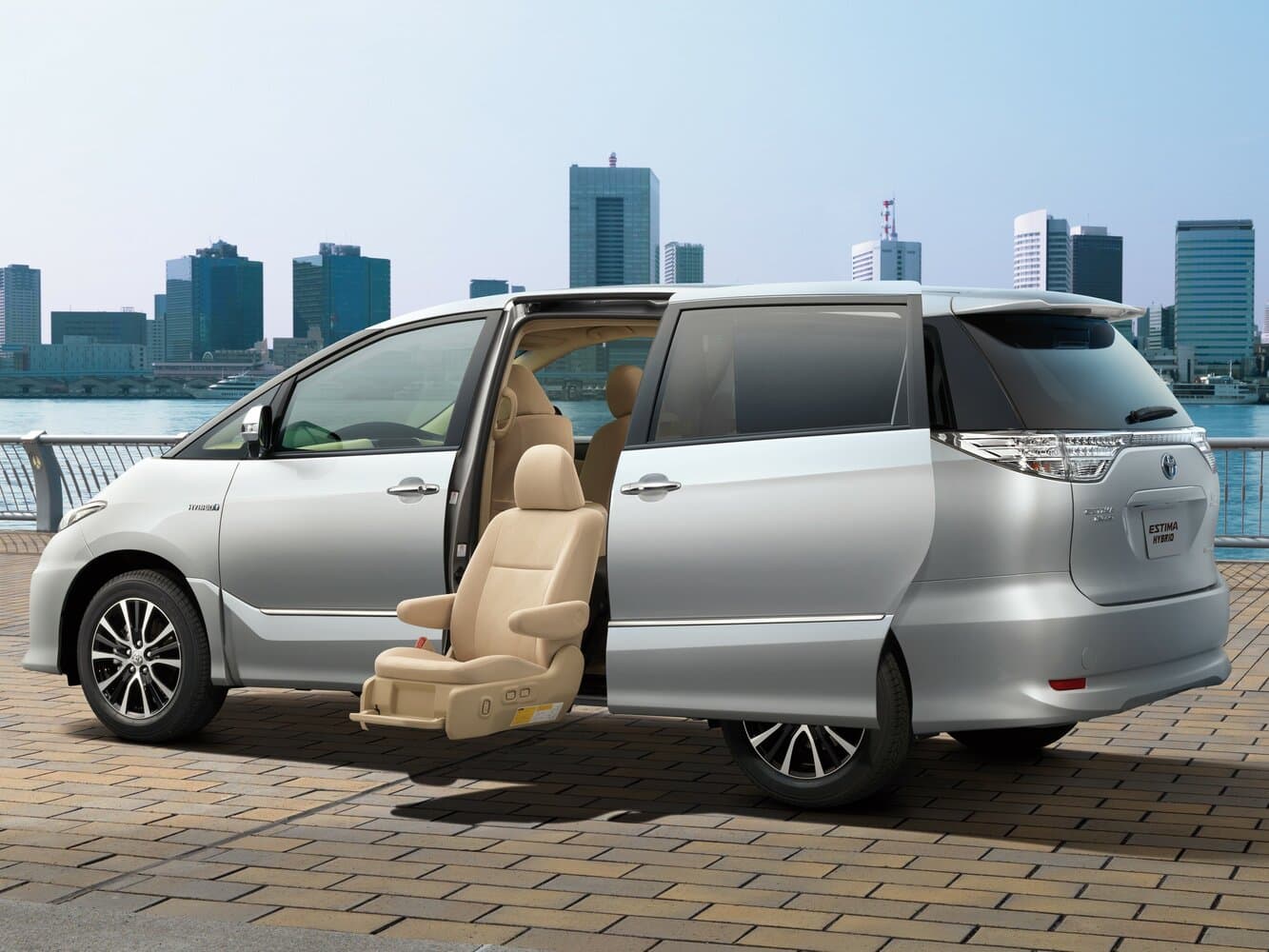 Toyota Estima III Рестайлинг 2 Минивэн, фото 7
