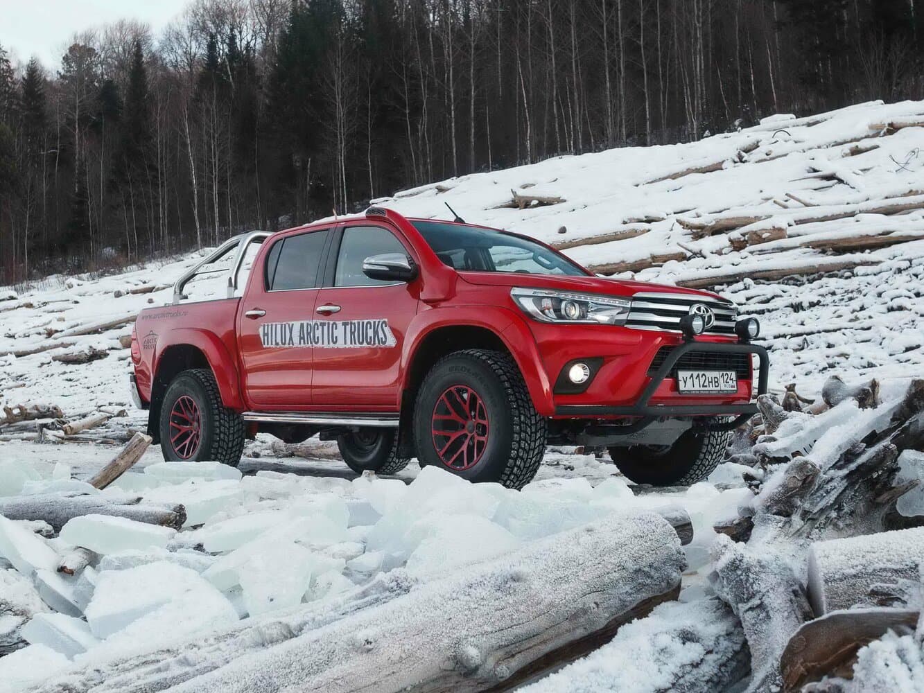 Toyota Hilux VIII Пикап Двойная кабина Arctic Trucks