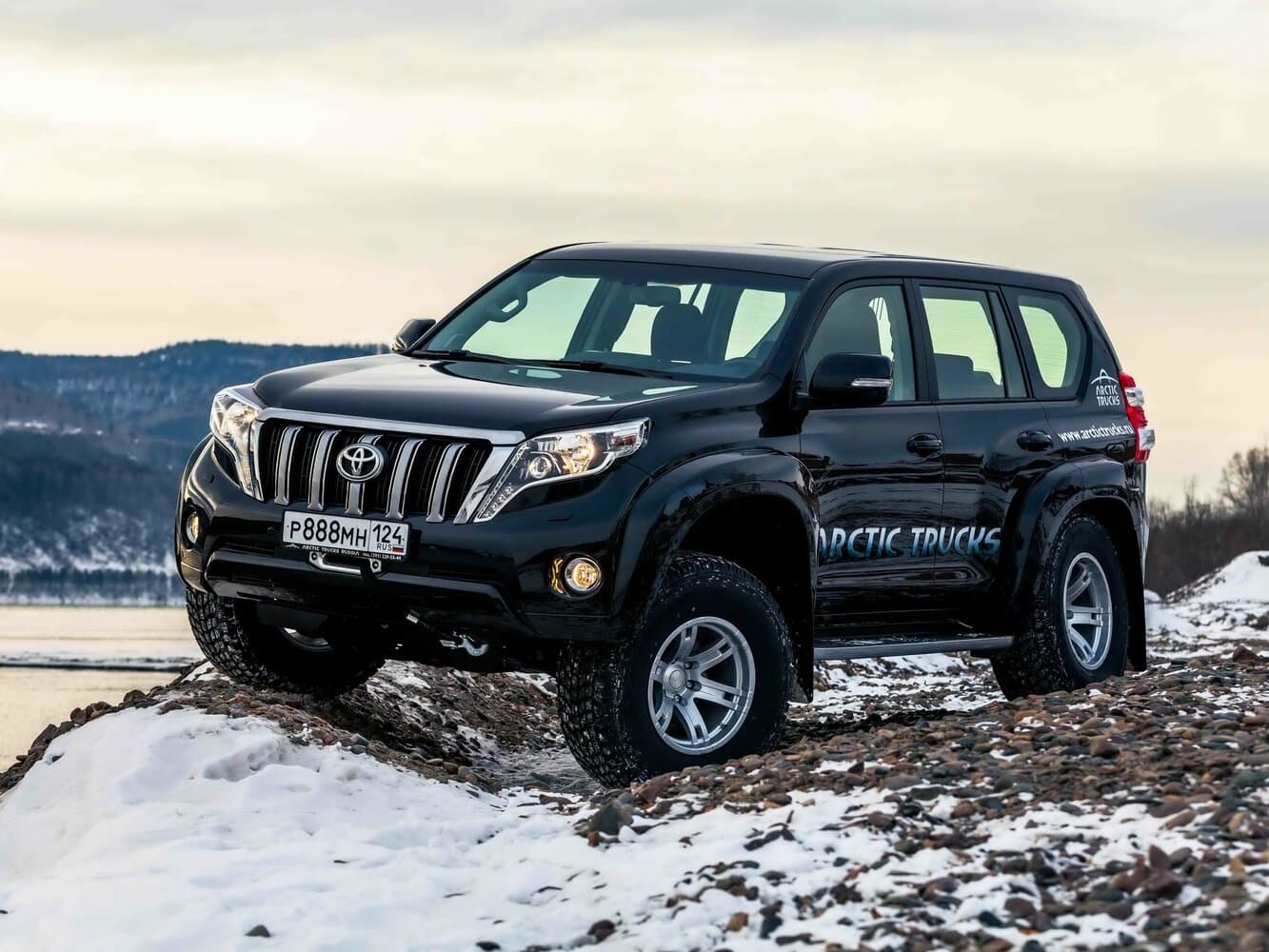 Toyota Land Cruiser Prado 150 Series Рестайлинг 1