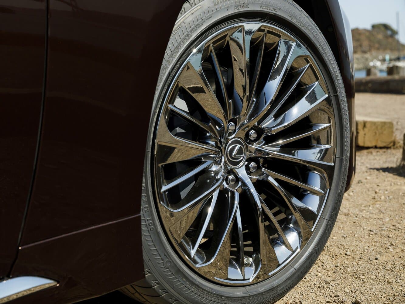 Lexus LS V Седан, фото 20