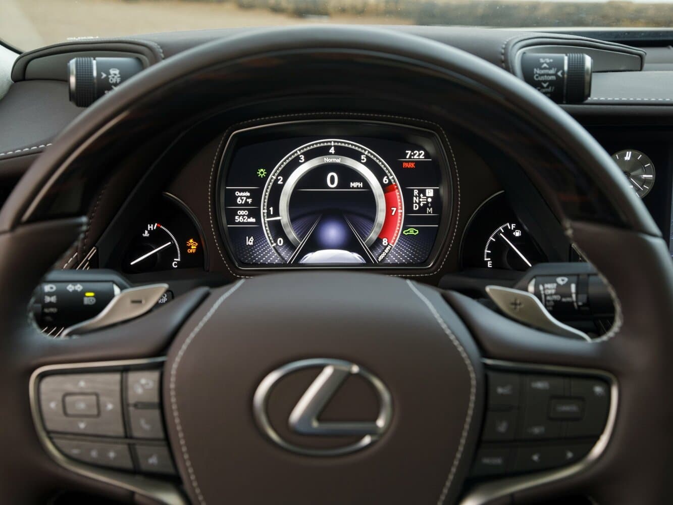 Lexus LS V Седан, фото 9