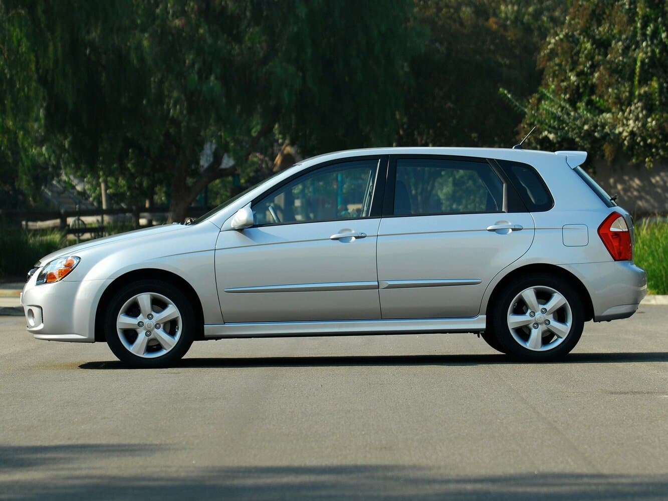 Kia Spectra II Хэтчбек 5 дв. Spectra5, фото 2