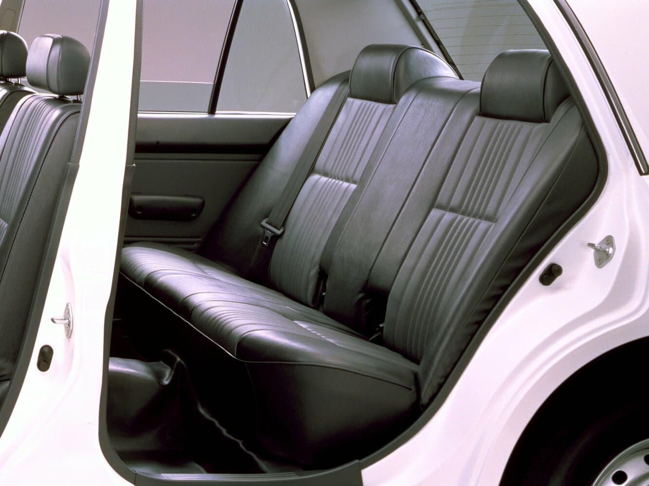 Toyota Comfort I Седан, фото 4