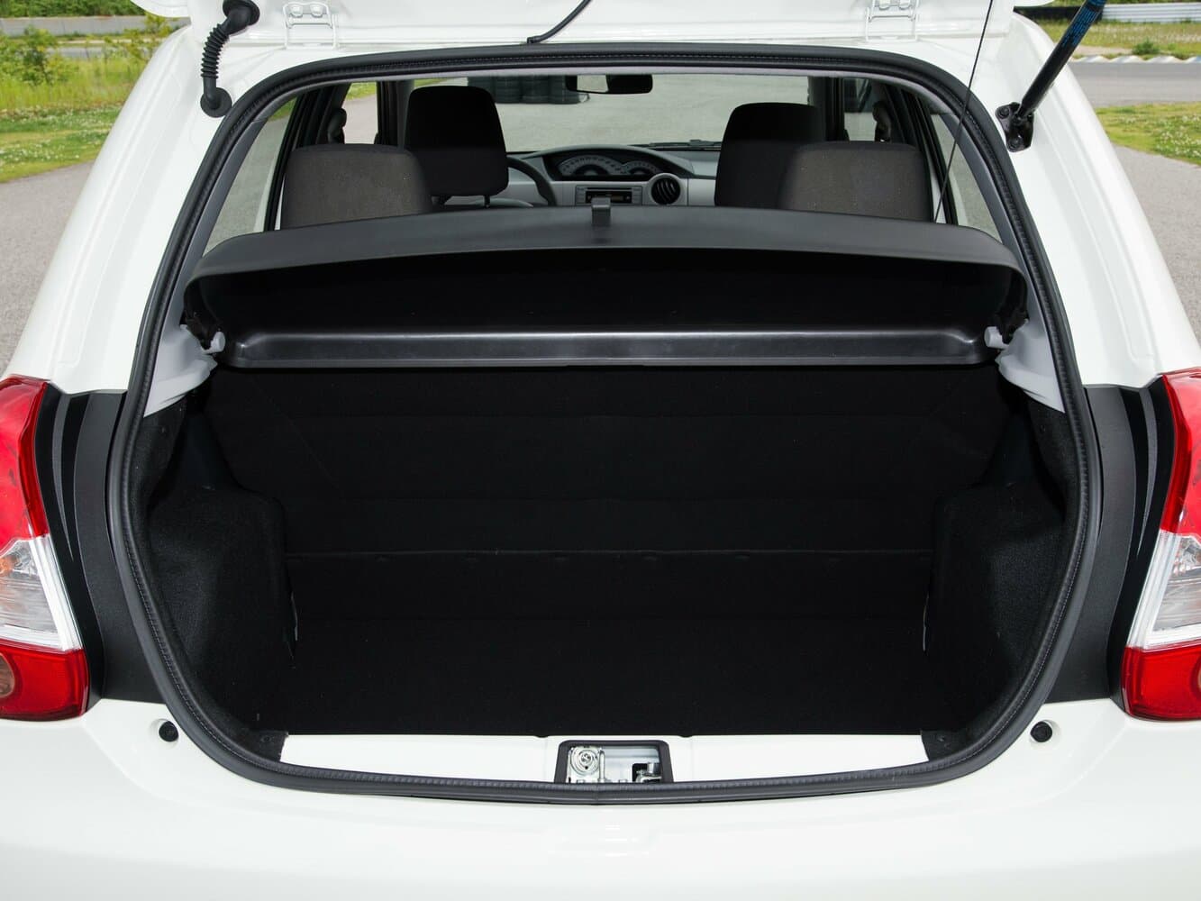 Toyota Etios I Хэтчбек 5 дв., фото 11
