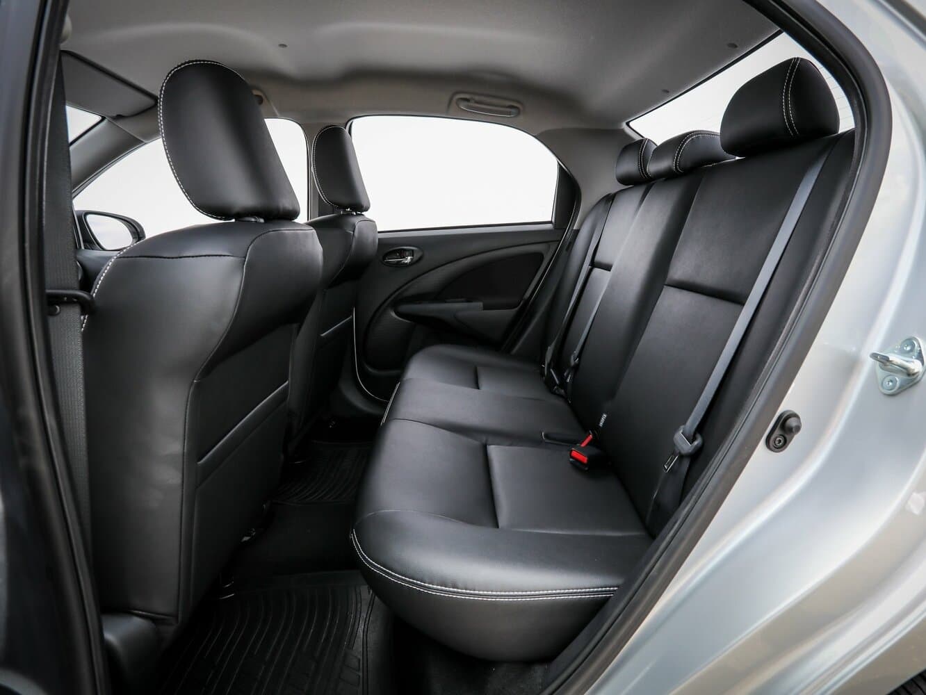 Toyota Etios I Рестайлинг Хэтчбек 5 дв., фото 7