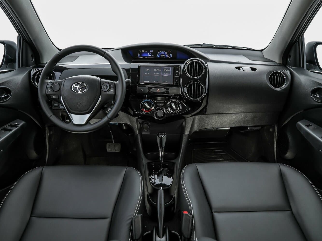 Toyota Etios I Рестайлинг Хэтчбек 5 дв., фото 4