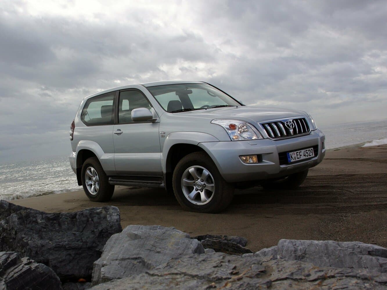 Toyota Land Cruiser Prado 120 Series Рестайлинг Внедорожник 3 дв.