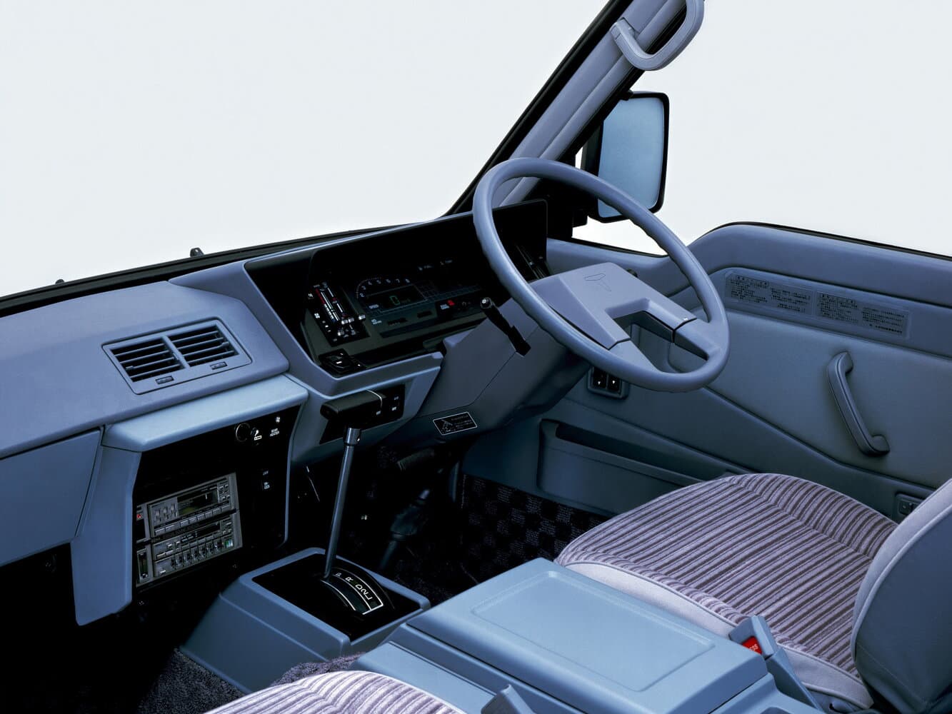 Toyota HiAce H50 H60 H70 Минивэн, фото 4