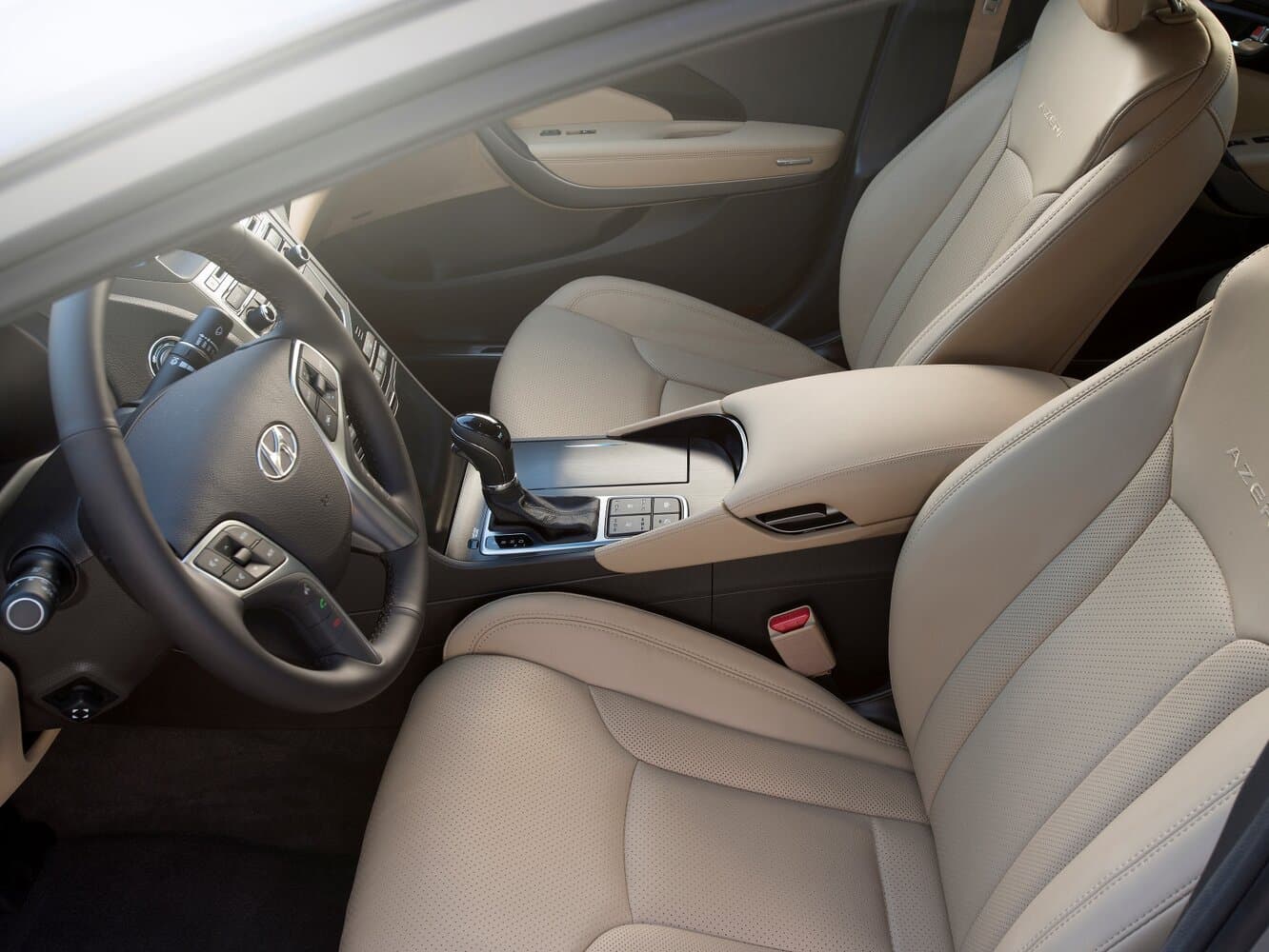 Hyundai Azera II Рестайлинг Седан, фото 10