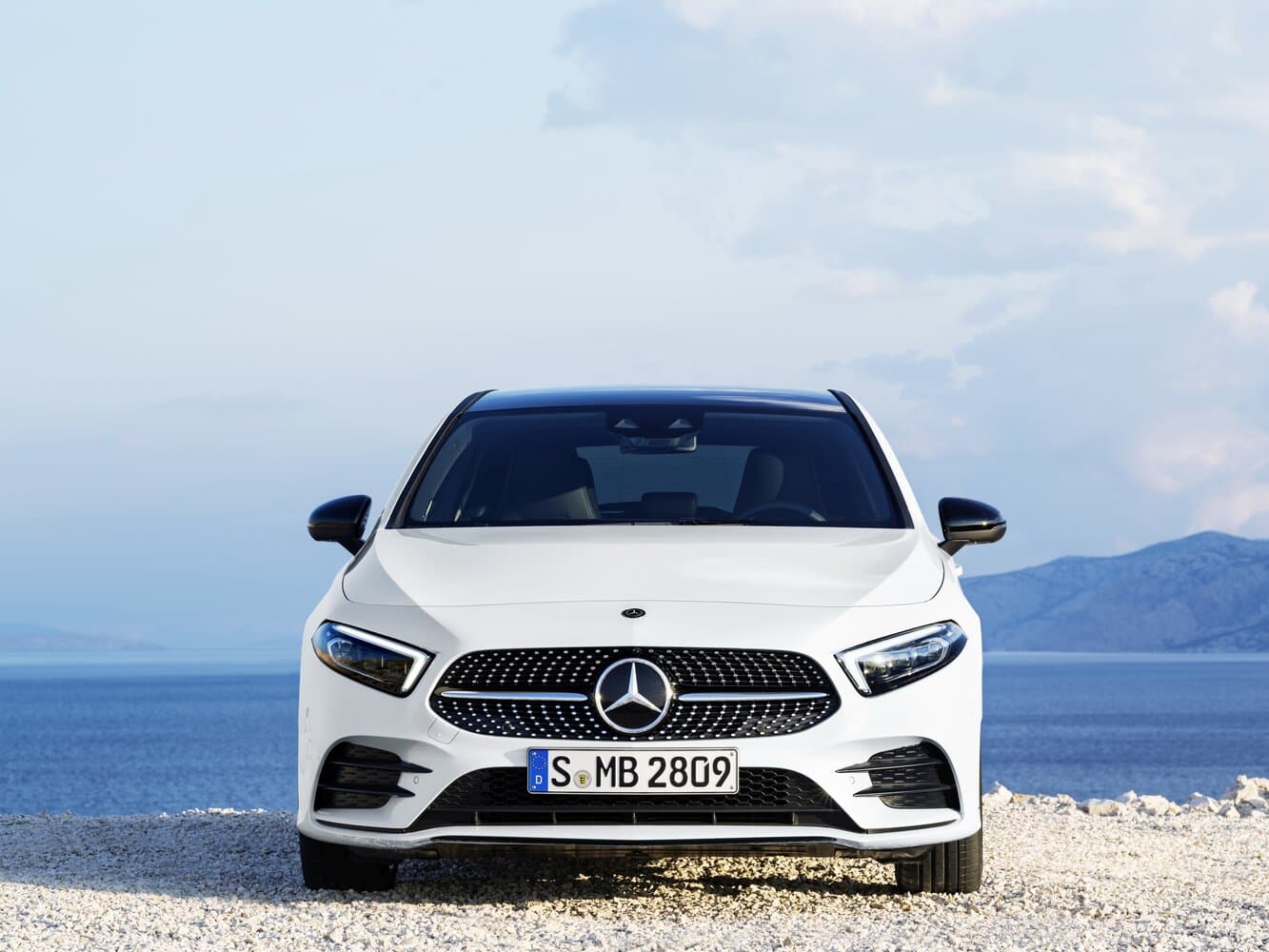 Mercedes-Benz A-Class IV (W177) Хэтчбек 5 дв., фото 3