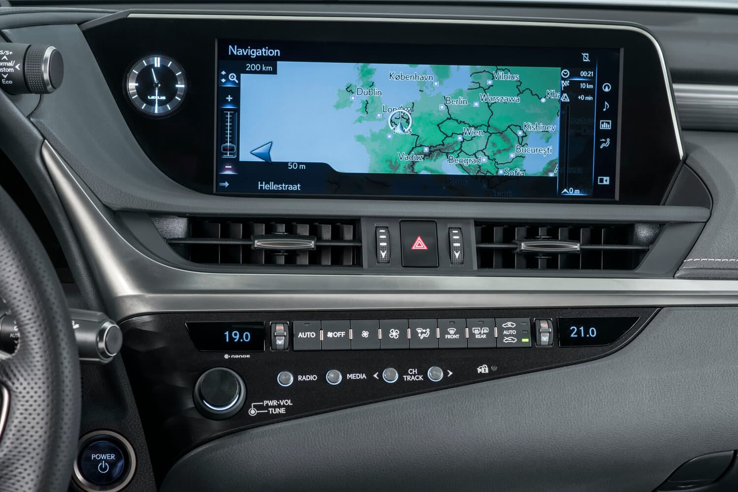 Lexus ES VII Седан, фото 17
