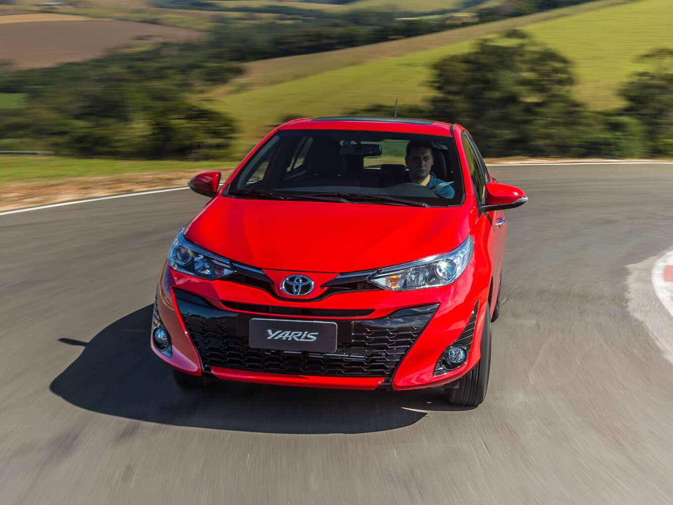 Toyota Yaris XP150 Рестайлинг Хэтчбек 5 дв., фото 3