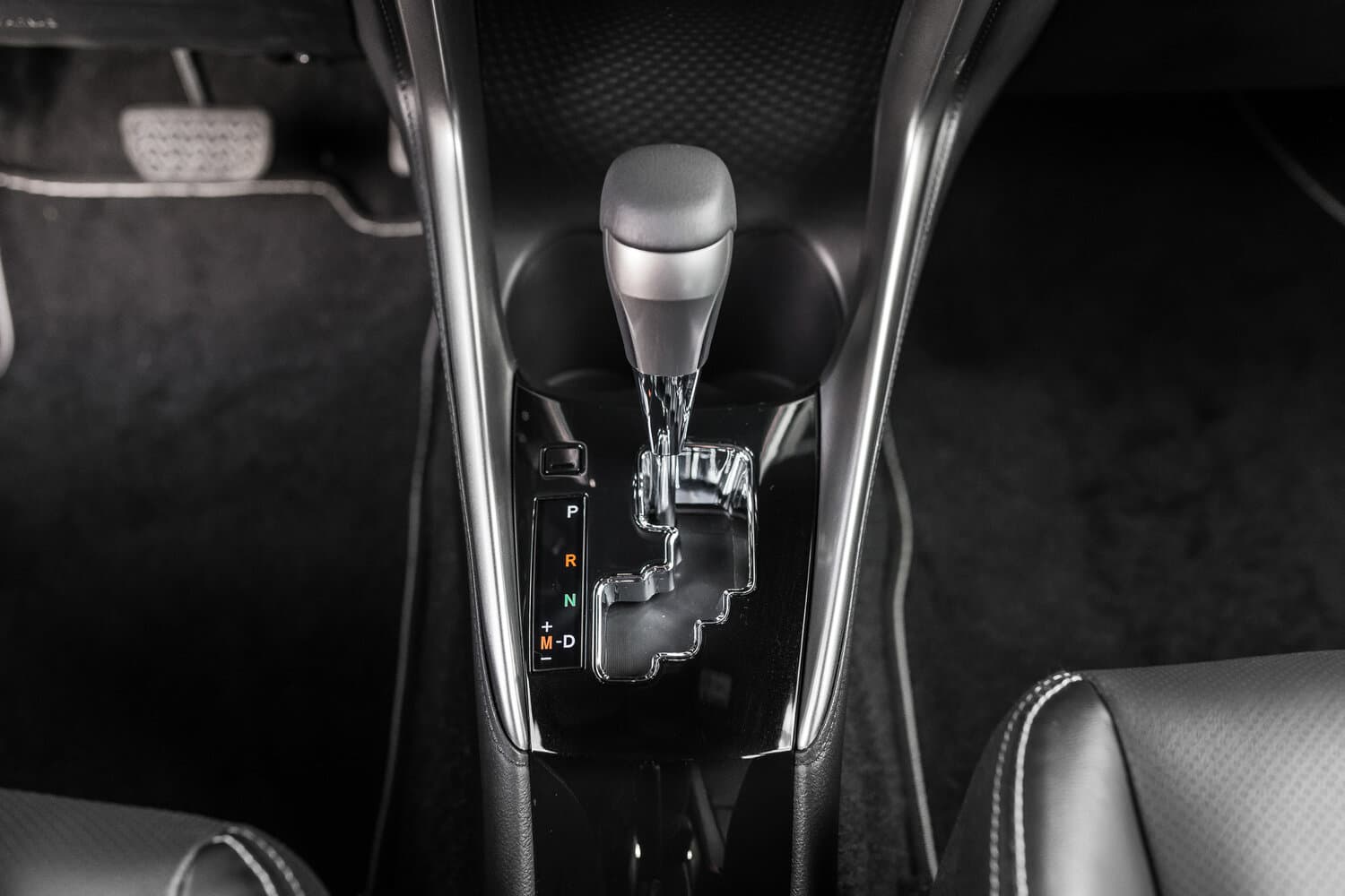 Toyota Yaris XP150 Рестайлинг Хэтчбек 5 дв., фото 10