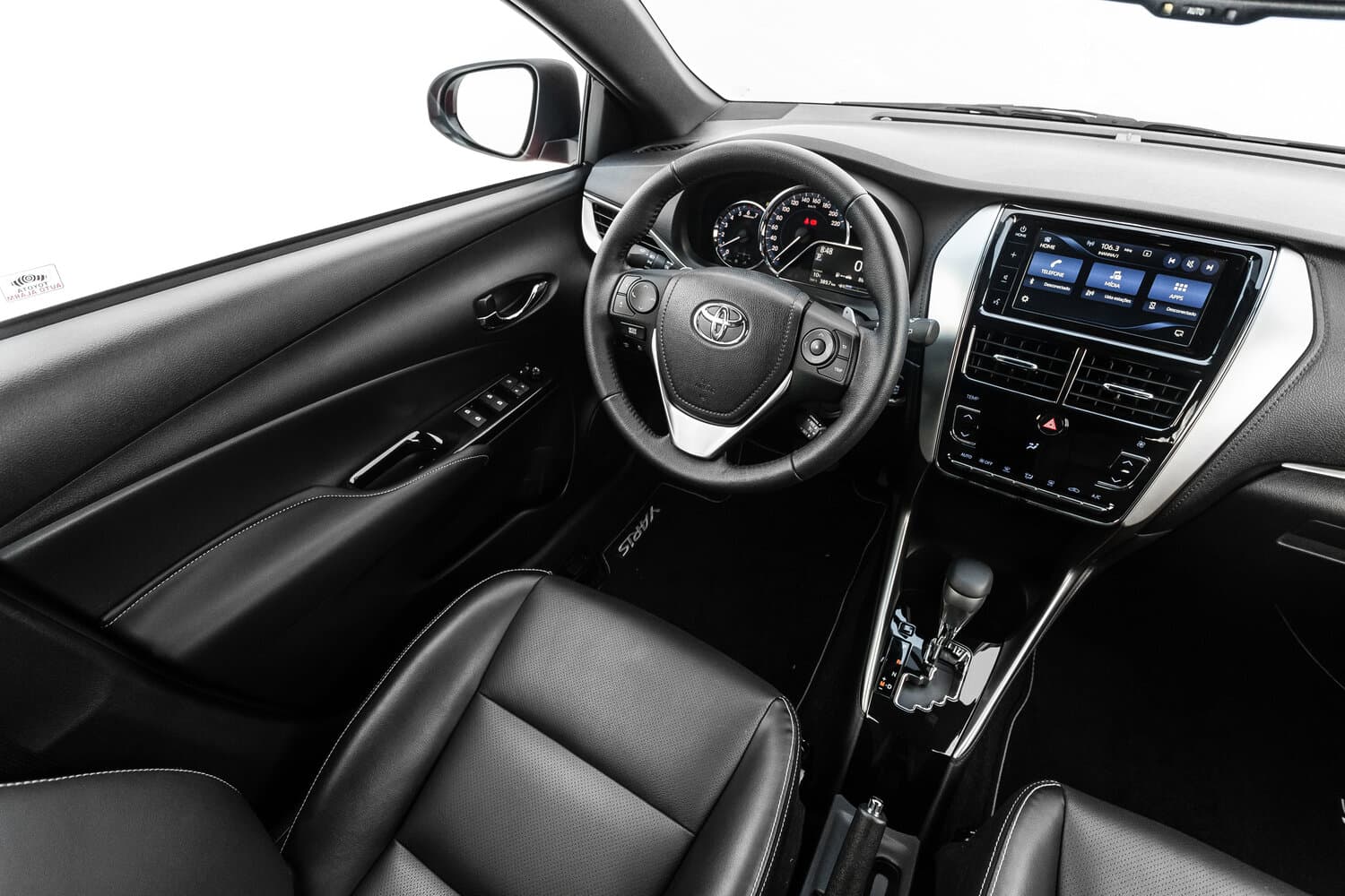 Toyota Yaris XP150 Рестайлинг Хэтчбек 5 дв., фото 8
