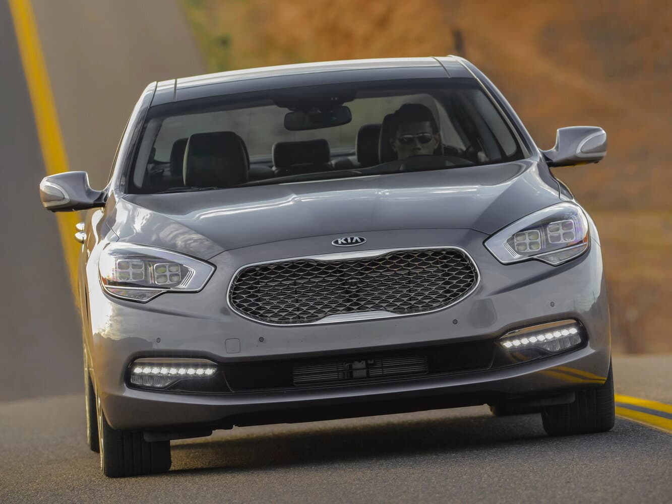 Kia K900 I Седан, фото 3