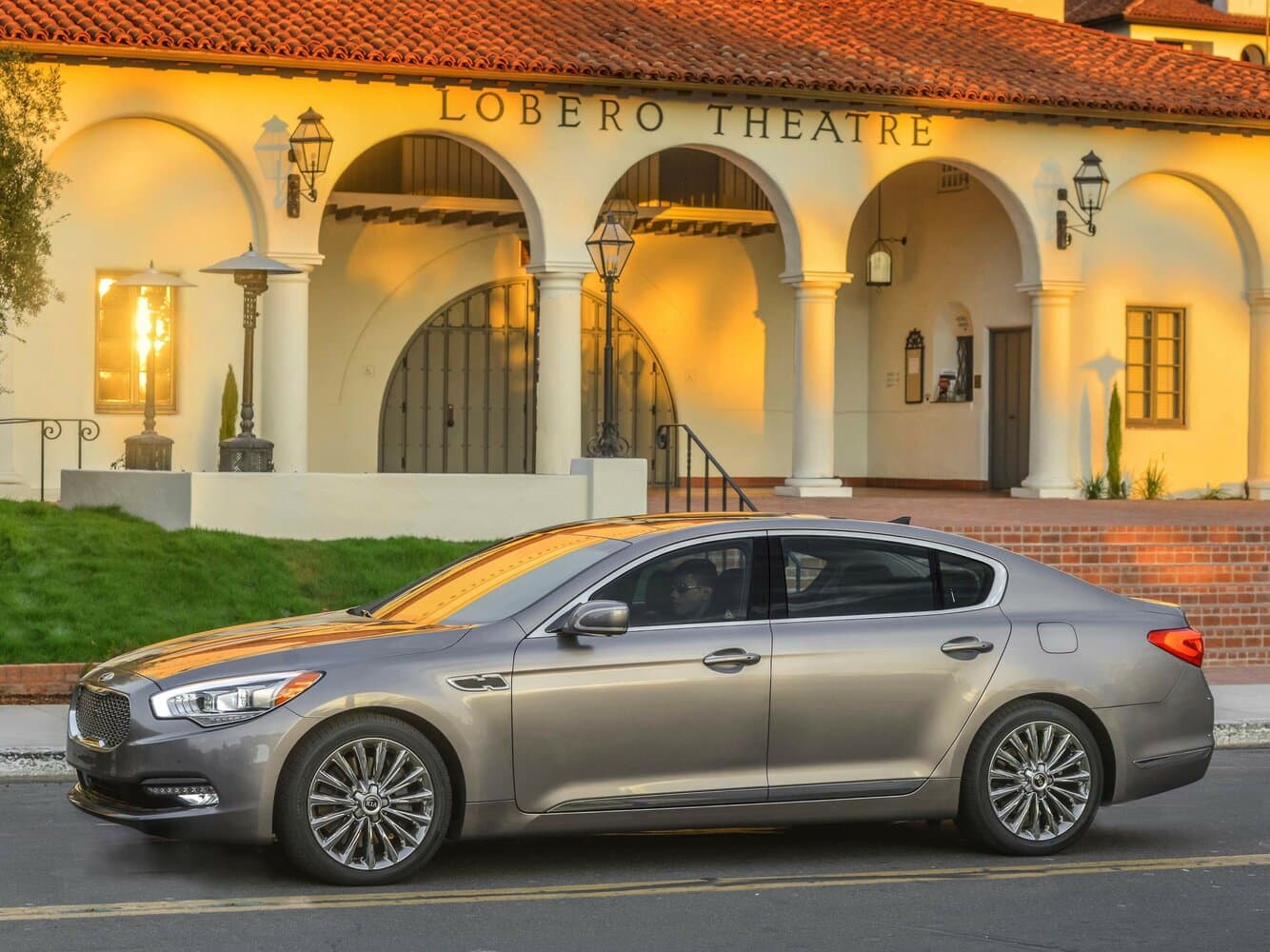Kia K900 I Седан, фото 2