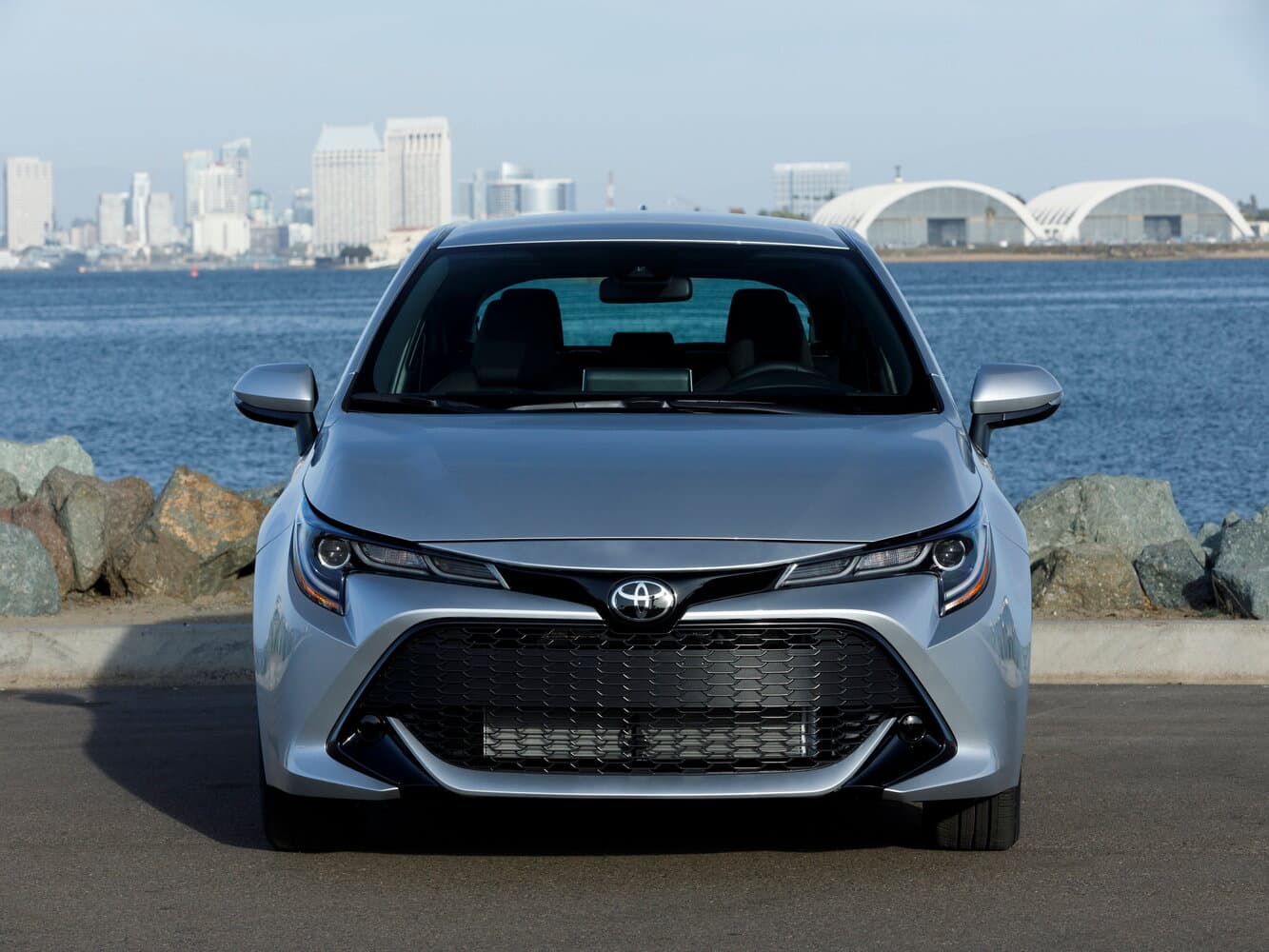 Toyota Corolla XII (E210) Хэтчбек 5 дв., фото 3