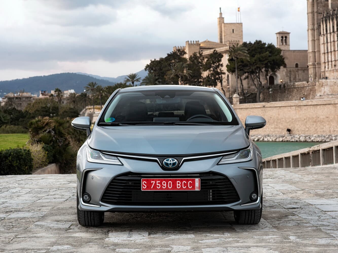 Toyota Corolla XII (E210) Седан, фото 3