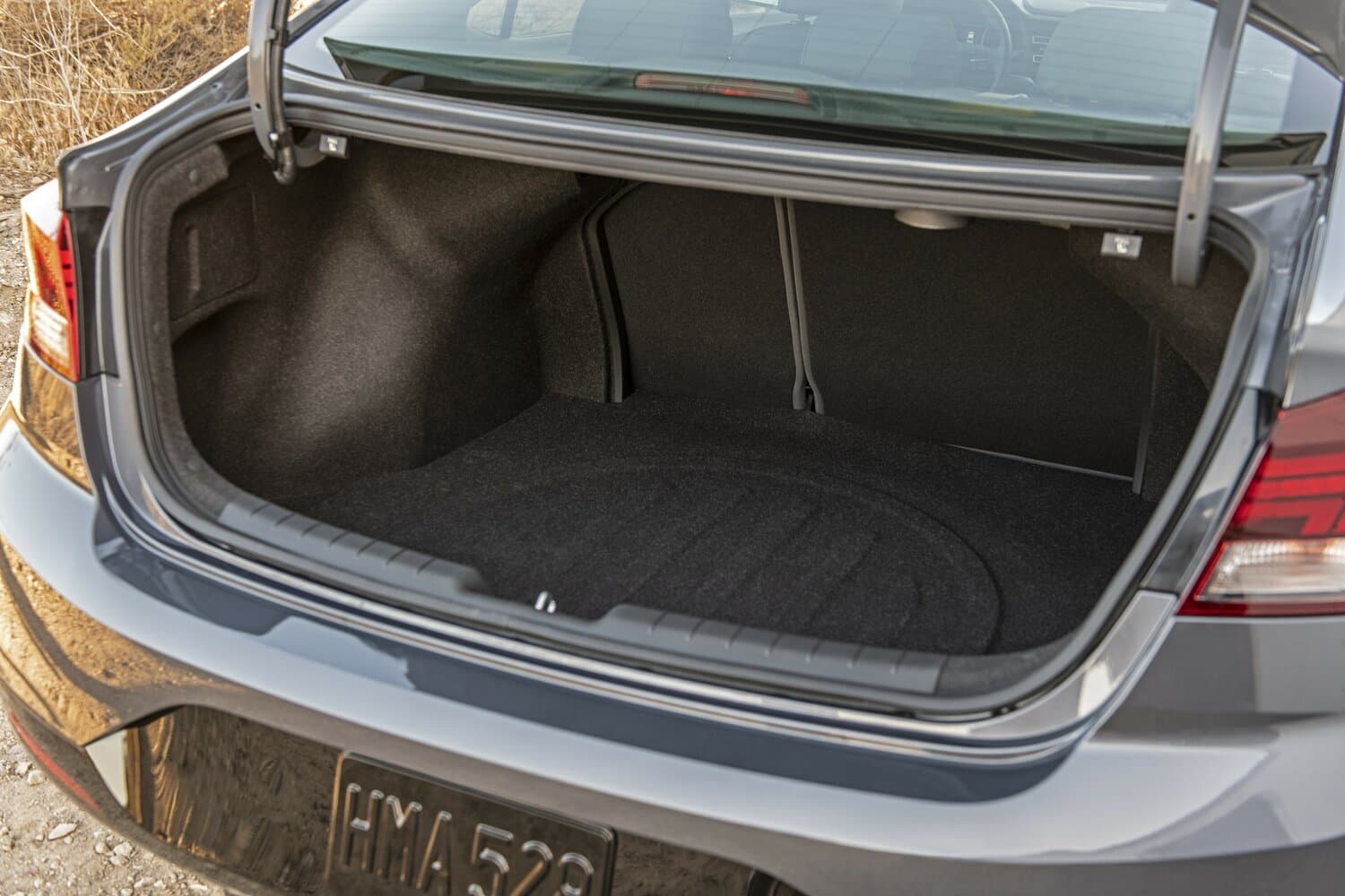 Hyundai Elantra VI (AD) Рестайлинг Седан, фото 10