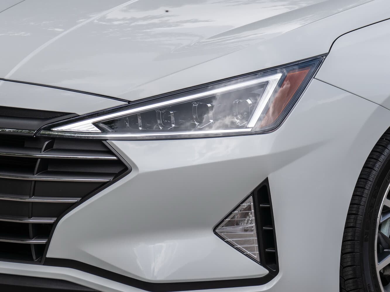Hyundai Elantra VI (AD) Рестайлинг Седан, фото 11