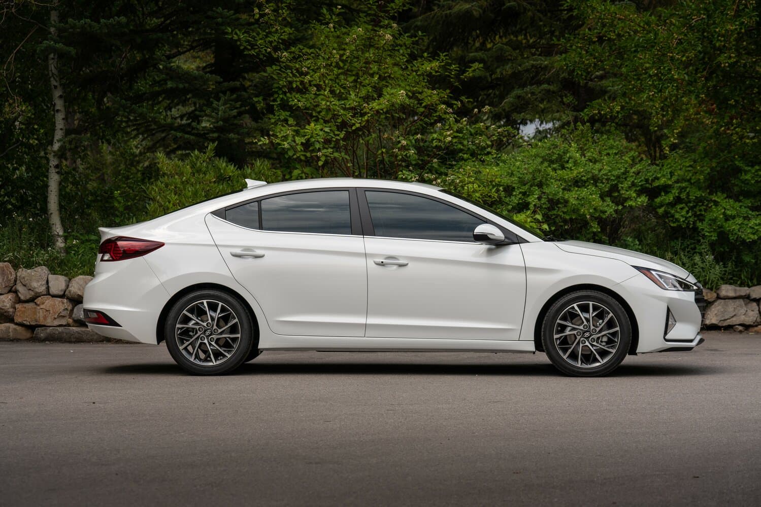 Hyundai Elantra VI (AD) Рестайлинг Седан, фото 2